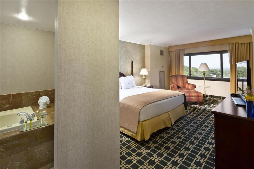 Doubletree By Hilton Fort Lee/George Washington Bridge Room photo