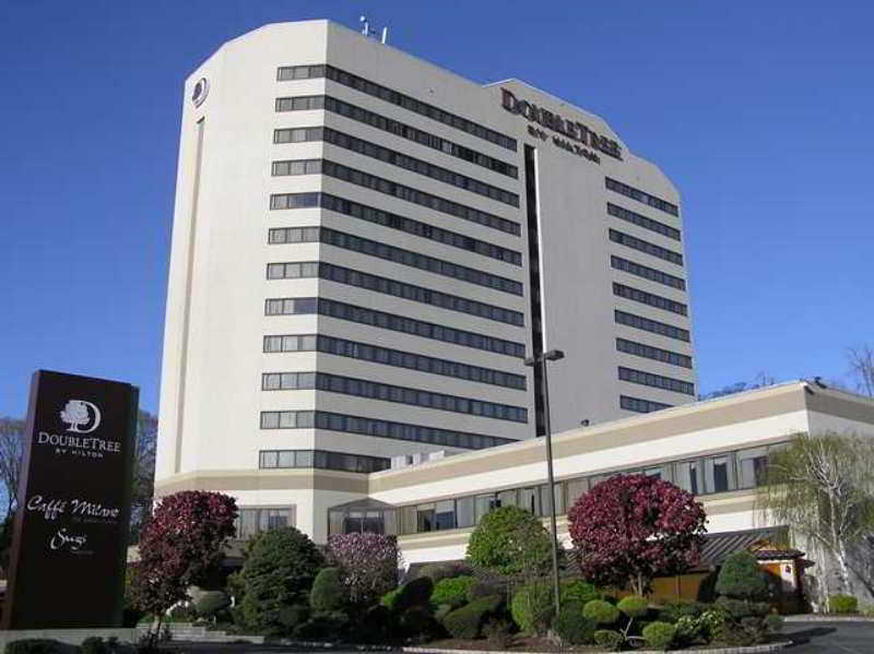 Doubletree By Hilton Fort Lee/George Washington Bridge Exterior photo